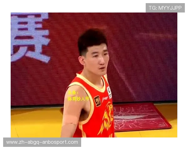 解析：“评论足球运动员CBA”这句话到底想表达什么？